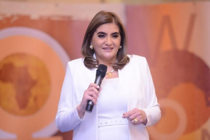 الجامعة الأمريكية تشارك في تدريب 100 قيادة نسائية إفريقية بـ"القومي للإدارة"