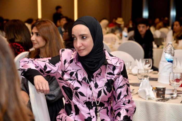 بيع لوحات فنية للموسوي وفخرو بـ1100 دينار في مزاد مركز عالية