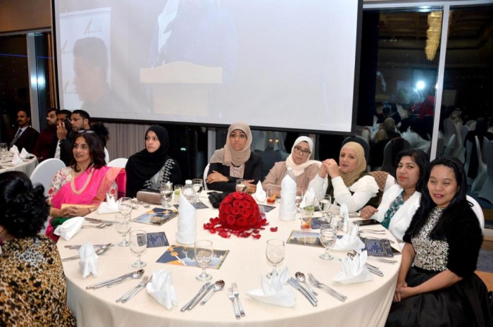 بيع لوحات فنية للموسوي وفخرو بـ1100 دينار في مزاد مركز عالية