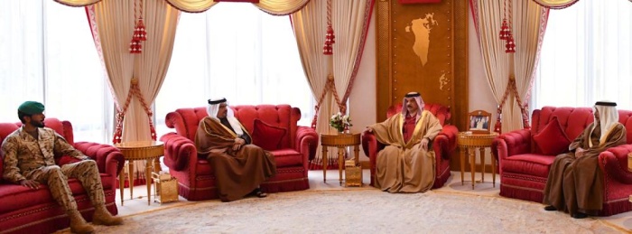 الملك يستقبل ولي العهد: أبناء البحرين أسهموا بإثراء مسيرة العمل الوطني