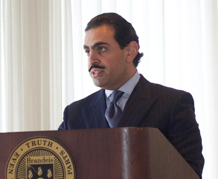 سفير البحرين بأمريكا: الملك أرسى قواعد الانفتاح والتعايش والتسامح الديني&lrm;