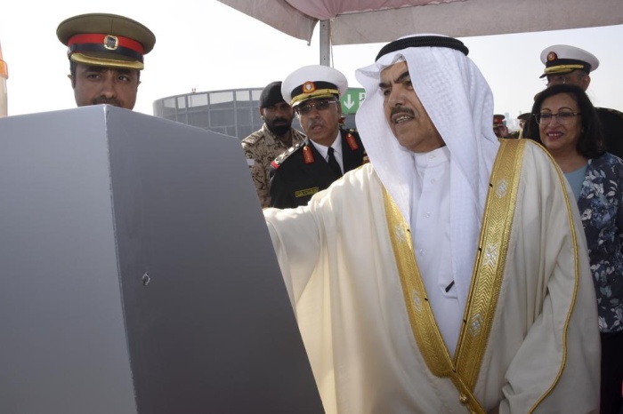 القائد العام ينيب وزير شؤون الدفاع لافتتاح عدد من الأقسام بـ"الملك حمد الجامعي"