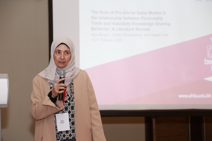 رئيس "الأهلية": البحرين بيئة خصبة للبحث العلمي