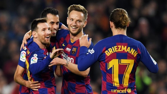 ركلة في الأسنان لزيدان
الهدايا تعود لليغا.. وبرشلونة على بعد "نقطة"