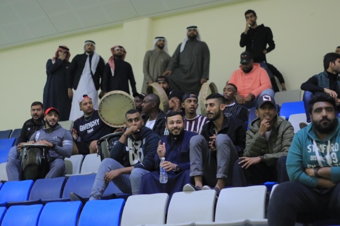 جامعة البحرين تتصدر القدم.. وصراع ثلاثي بـ"الطائرة"