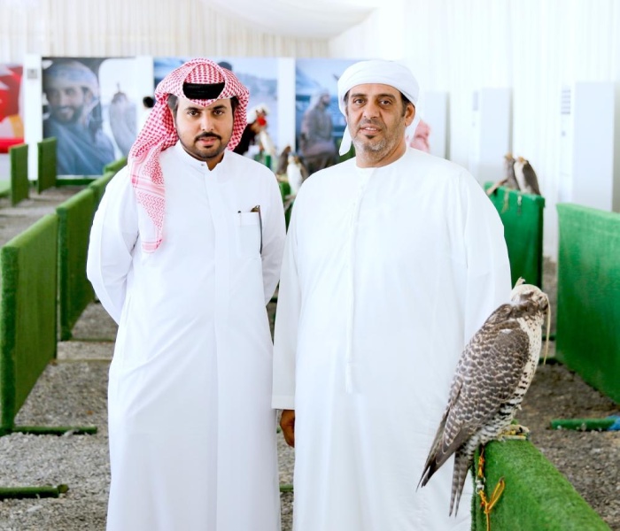 صقارو الإمارات يتألقون في بطولة ناصر بن حمد الدولية