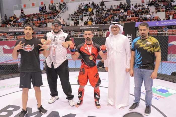 سلمان بن محمد يتويج الفائزين بالمراكز الأولى في بطولة البحرين المفتوحة لـMMA