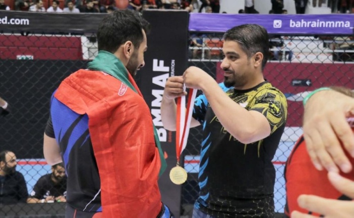 سلمان بن محمد يتويج الفائزين بالمراكز الأولى في بطولة البحرين المفتوحة لـMMA