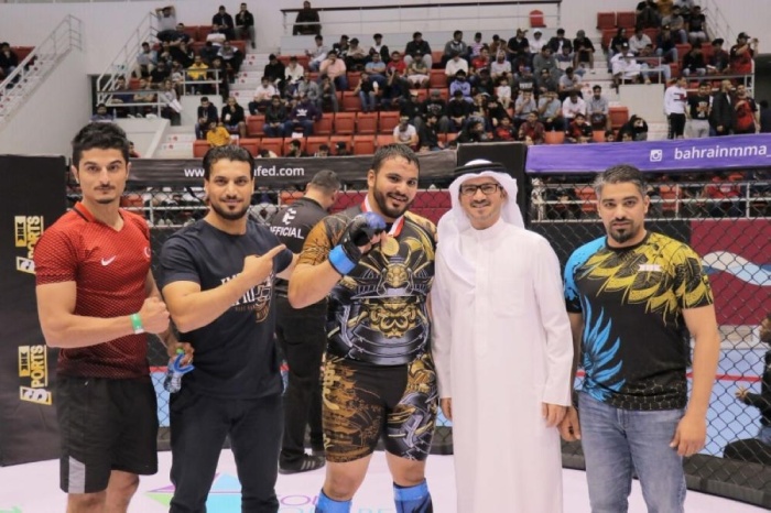 سلمان بن محمد يتويج الفائزين بالمراكز الأولى في بطولة البحرين المفتوحة لـMMA