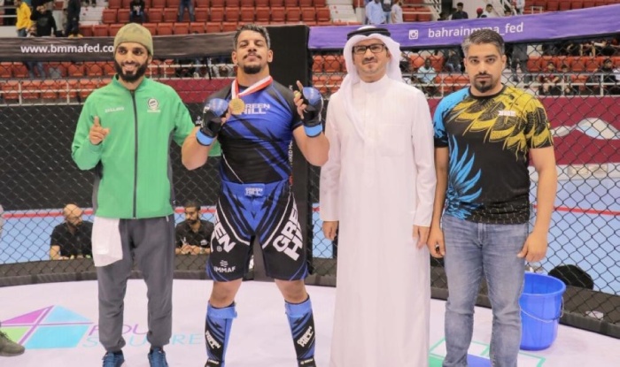 سلمان بن محمد يتويج الفائزين بالمراكز الأولى في بطولة البحرين المفتوحة لـMMA