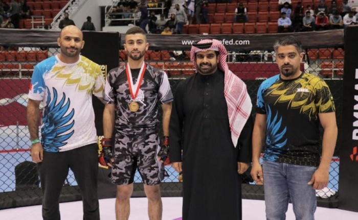 سلمان بن محمد يتويج الفائزين بالمراكز الأولى في بطولة البحرين المفتوحة لـMMA