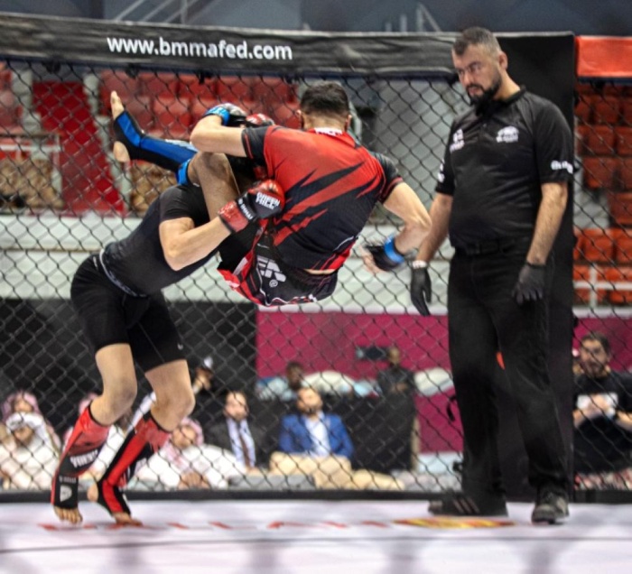 سلمان بن محمد يتويج الفائزين بالمراكز الأولى في بطولة البحرين المفتوحة لـMMA