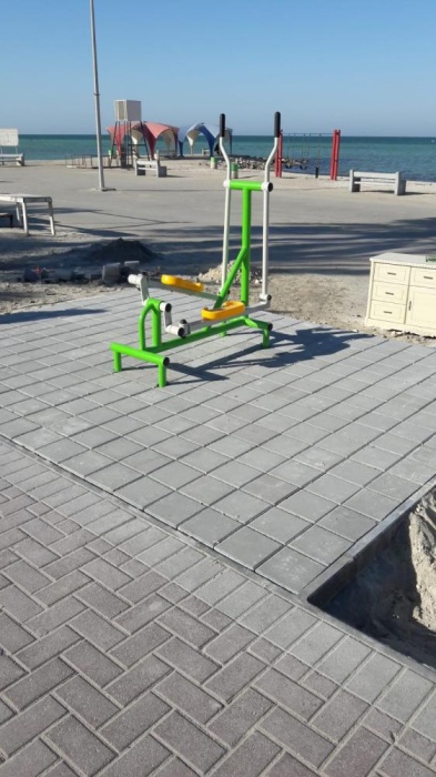 اكتمال تركيب العاب اللياقة البدنية بساحل المالكية