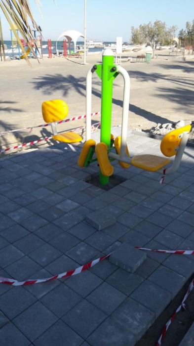 اكتمال تركيب العاب اللياقة البدنية بساحل المالكية