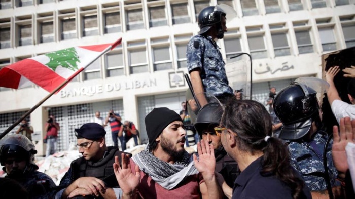 لبنان يقرر عدم دفع ديونه الدولية.. بالإجماع!