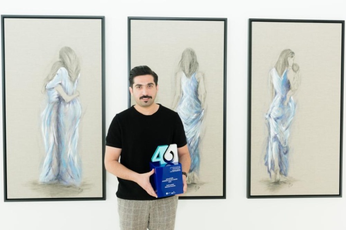 الفنان إبراهيم خليفة يفوز بجائزة الجمهور في معرض البحرين للفنون التشكيلية