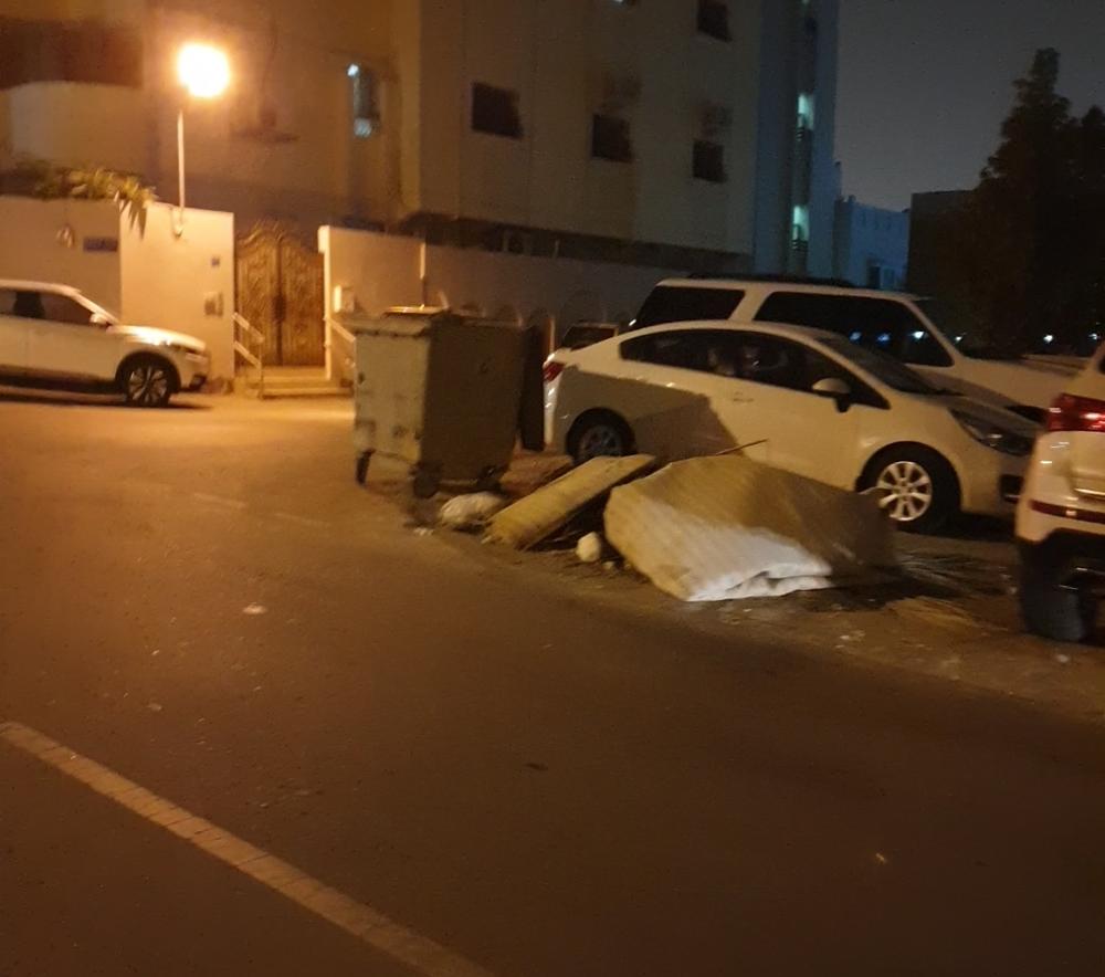 بلديون لـ"الوطن": لا ترموا النفايات خارج الحاويات