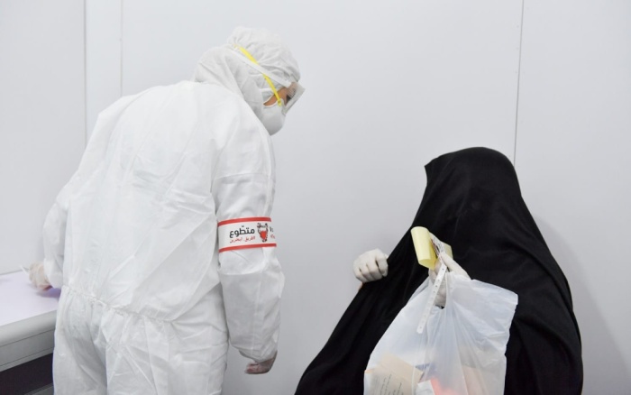 بالصور.. متطوعون في مكافحة كورونا: سنقدم الغالي والنفيس من أجل البحرين