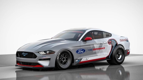 FORD Mustang بمحرك كهربائي 1400 حصان