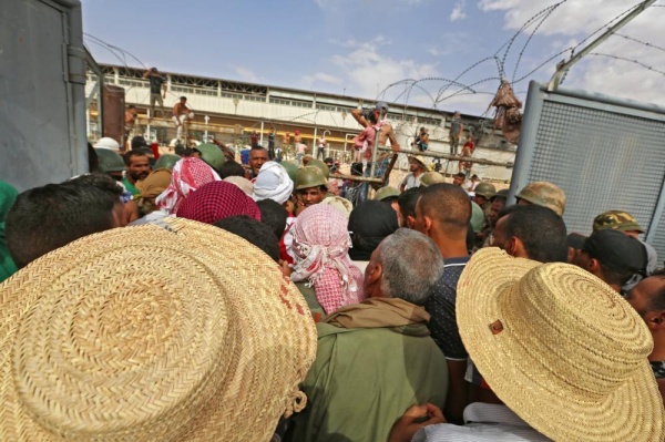 قيس سعيد: لن نقبل بعملاء يتآمرون مع الخارج