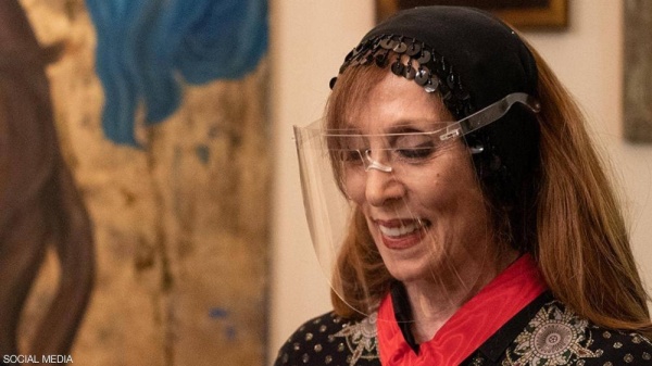 الصور الأولى للقاء فيروز والرئيس الفرنسي