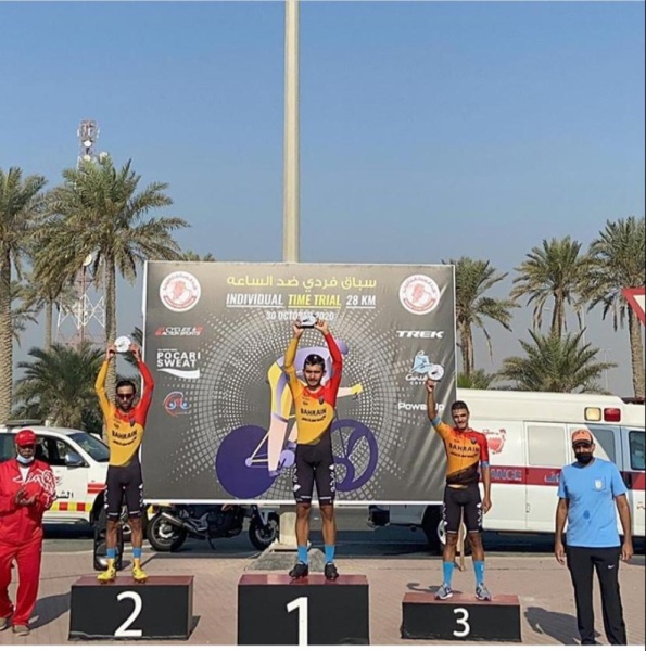 ناصر بن حمد يحقق المركز الأول في سباق ضد الساعة للدراجات