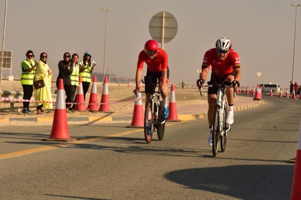 ناصر بن حمد يحقق المركز الأول في سباق ضد الساعة للدراجات