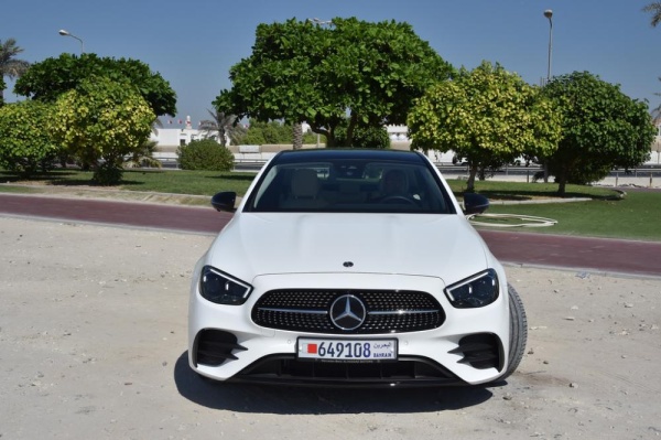 "مرسيدس بنز E الجديدة".. فخامة القيادة ورفاهية السلامة