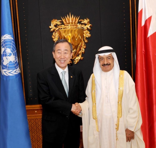 بالصور | خليفة بن سلمان مسيرة نصف قرن من العطاء المتواصل في بناء البحرين