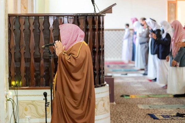 بالصور .. السعودية تصلي الاستسقاء