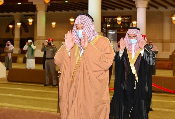 بالصور .. السعودية تصلي الاستسقاء