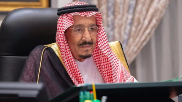 الملك سلمان: السعودية سباقة في محاربة التطرف والإرهاب