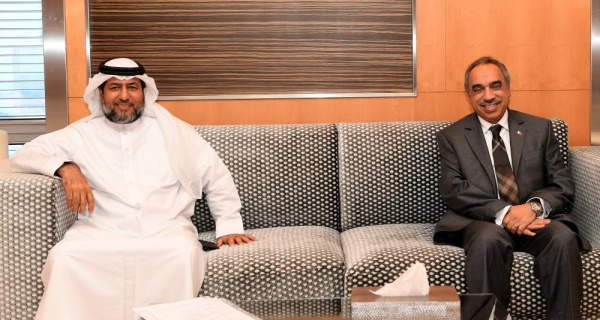 خلف يبحث مع "تنسيقية مدينة حمد" احتياجاتها البلدية والخدمية