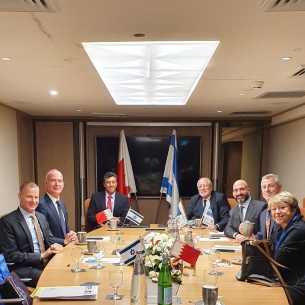 طيران الخليج توقع خمس اتفاقيات في تل أبيب