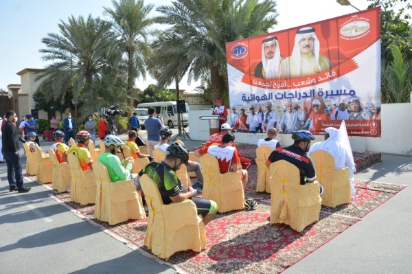 "العاصمة" و"الشمالية" تنظمان مسيرة دراجات هوائية من قلعة البحرين إلى بيت الجسرة