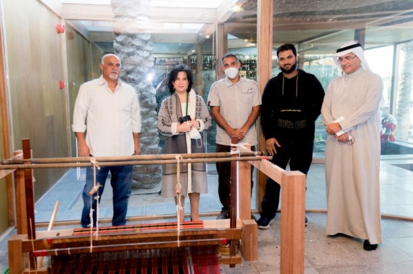 "الثقافة" تفتتح مصنع النسيج في بني جمرة