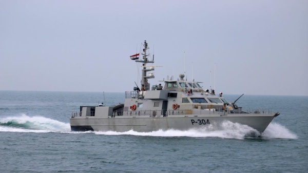 العراق.. إخلاء سفينة في المياه الدولية بعد التصاق لغم بحري فيها