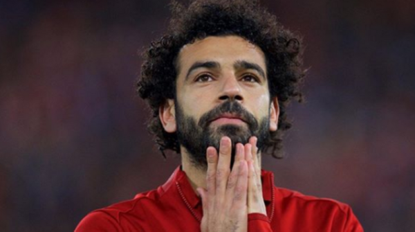 لمساعدة مرضى كورونا.. محمد صلاح يتبرع بشبكة أوكسجين