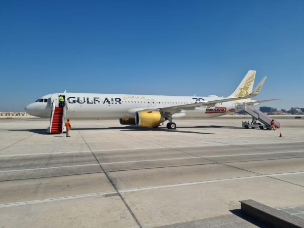 بالصور.. وصول أول رحلة من مطار البحرين الجديد إلى أبوظبي