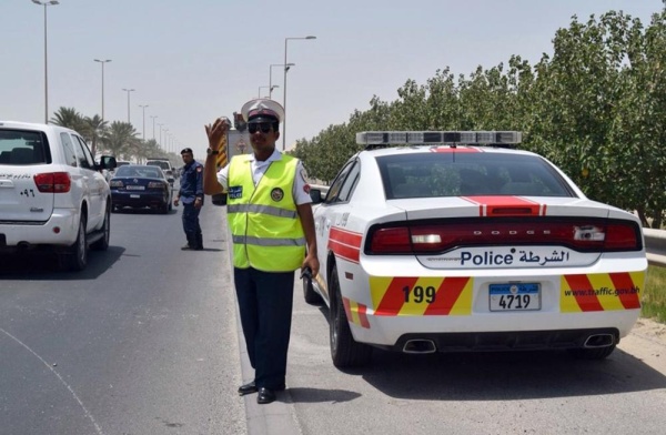 الداخلية: ازدحام مروري على شارع خليفة الكبير باتجاه عراد إثر حادث مروري بين عدة سيارات.