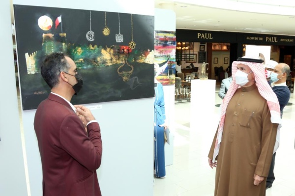 محافظ العاصمة يكرم 11 فائزاً في مسابقة أفضل لوحة فنية