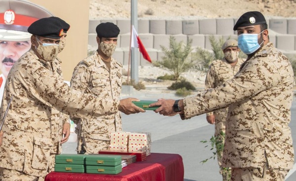 أسلحة ووحدات قوة دفاع البحرين تصدح فرحاً بذكرى التأسيس