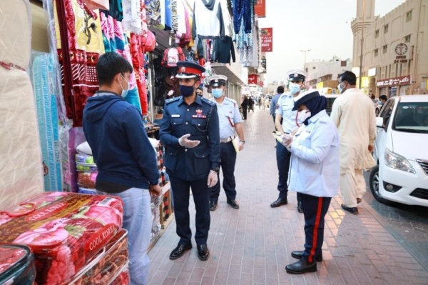 بالصور.. 43834 مخالفة عدم لبس الكمامة في البحرين