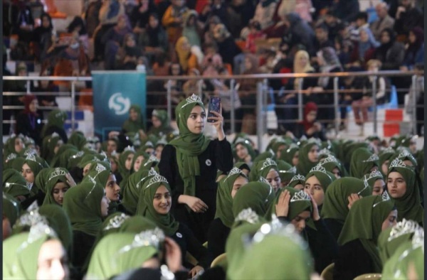 بالصور.. تتويج 1357 فتاة بـ&laquo;التاج الذهبي&raquo; تكريماً لارتدائهن الحجاب بمحافظة حلبجة العراقية