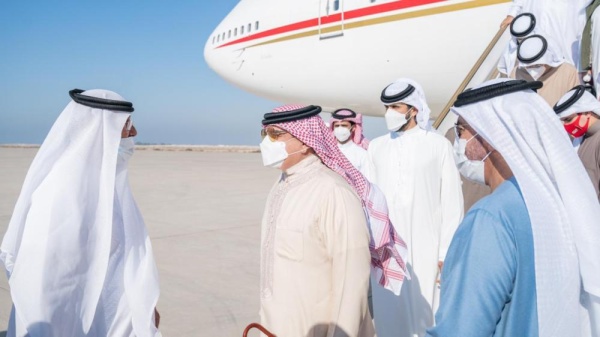الملك يصل إلى دولة الإمارات في زيارة خاصة