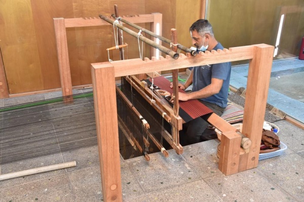 الجمري: لا دعم لأصحاب مهنة النسيج