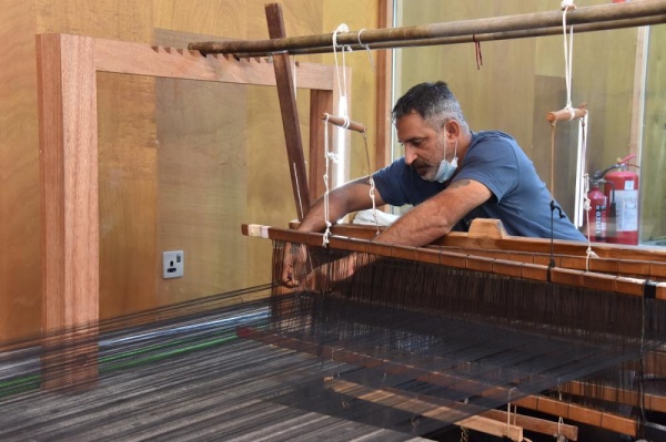 الجمري: لا دعم لأصحاب مهنة النسيج