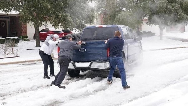 عاصفة ثلجية بأميركا.. 32 قتيلا وملايين الأشخاص بدون كهرباء