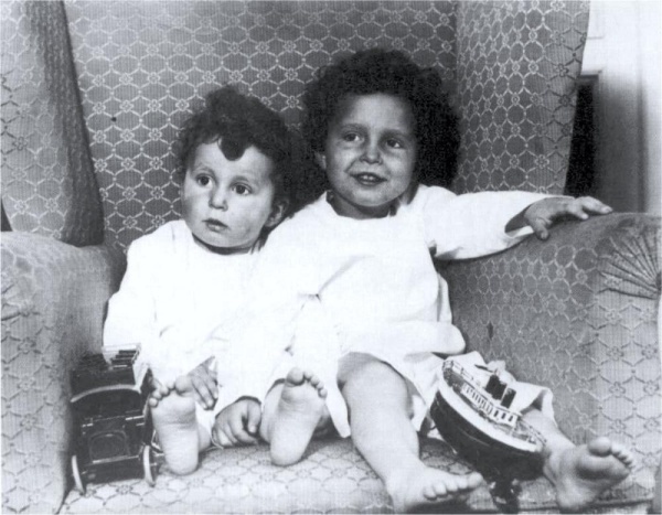 يتيما تيتانيك.. قصة طفلين ركبا السفينة دون علم أمهما!