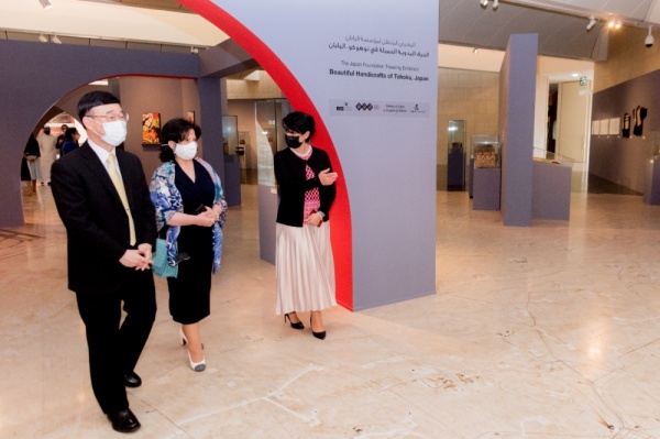 معرض الحرف اليدوية الجميلة في توهوكو بمتحف البحرين الوطنيّ